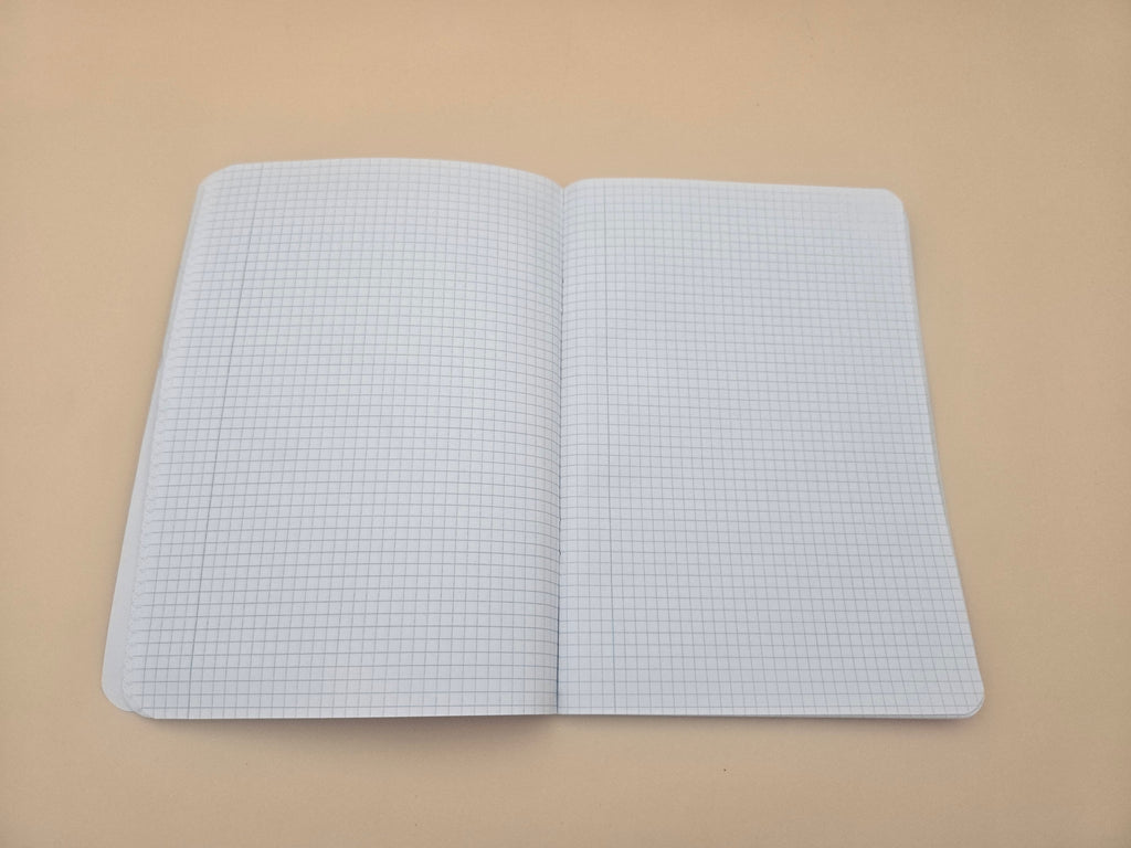 Cahier Petits Carreaux Escriboline – 90 Pages, Couverture Bleue & Rouge