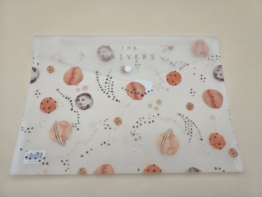 Pochette Plastique A4 – Motif "The Univers" Planètes & Constellations, Bouton-Pression