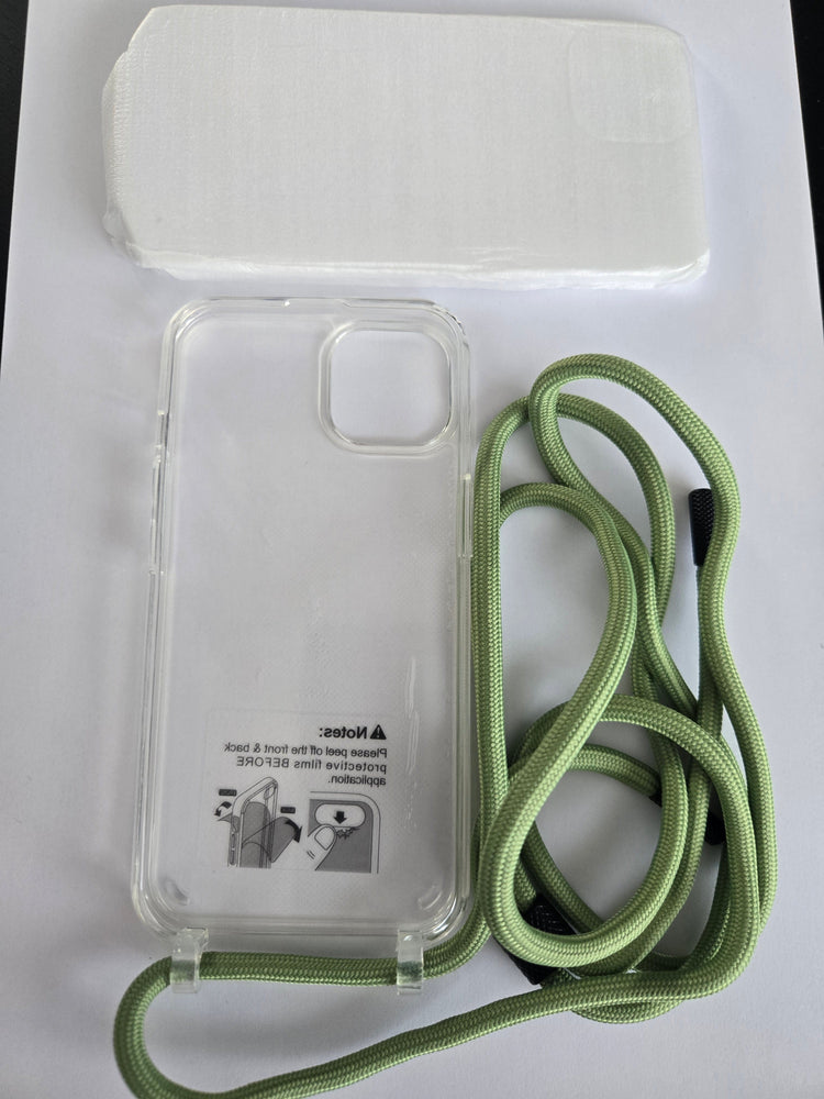 Kit iPhone 13 : coque, cordon et vitre de protection